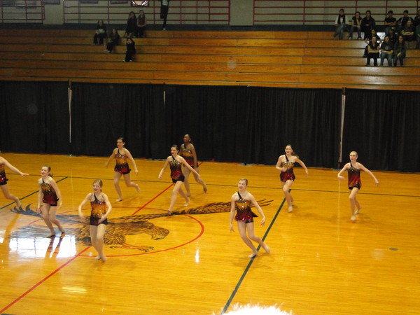 2010 CHRISTMAS-BAILEE DANCE COMP-SCIENCE PROJECT 187.jpg