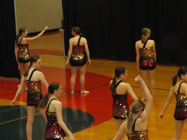 2010 CHRISTMAS-BAILEE DANCE COMP-SCIENCE PROJECT 189.jpg