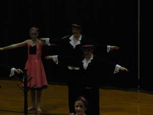 2010 CHRISTMAS-BAILEE DANCE COMP-SCIENCE PROJECT 223.jpg