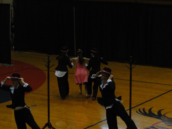 2010 CHRISTMAS-BAILEE DANCE COMP-SCIENCE PROJECT 225.jpg