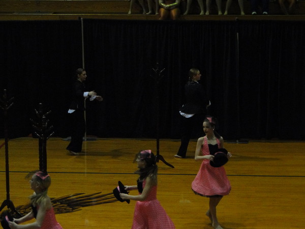 2010 CHRISTMAS-BAILEE DANCE COMP-SCIENCE PROJECT 250.jpg