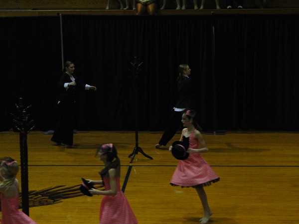 2010 CHRISTMAS-BAILEE DANCE COMP-SCIENCE PROJECT 252.jpg