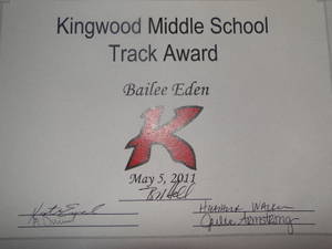 Highlight for Album: 2011-05 talent show, hummingbirds, ducks, buddy's tail